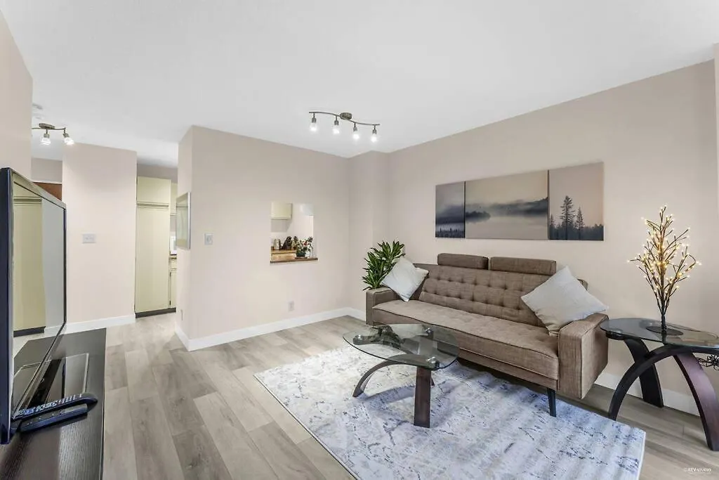 Apartment Beautiful City Two Beds Suite With Free Parking Vancouver Canada