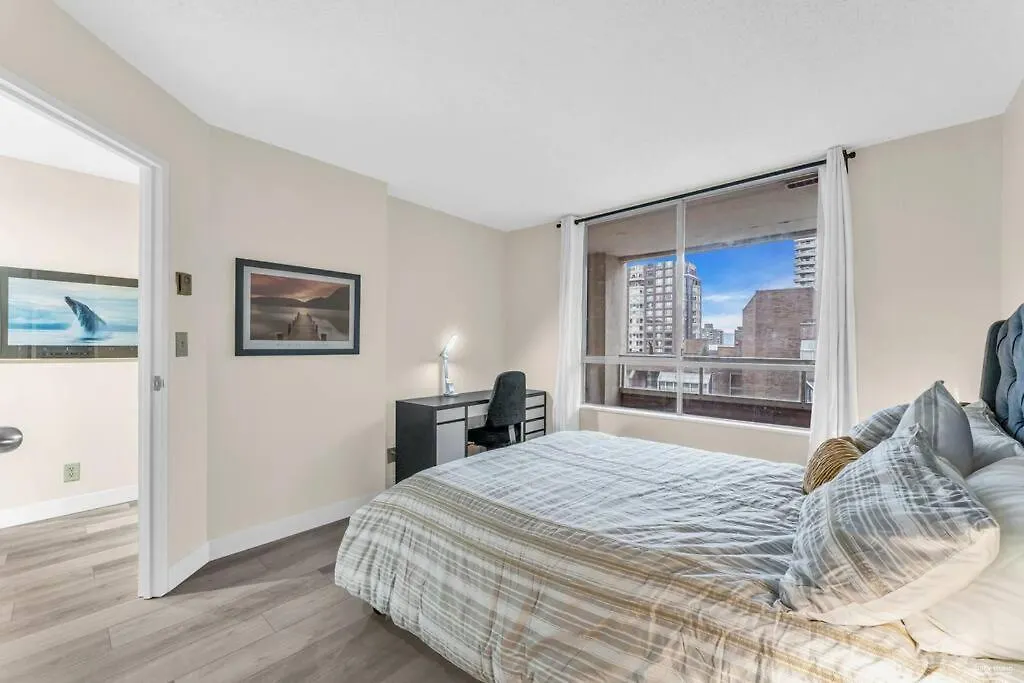 Beautiful City Two Beds Suite With Free Parking Vancouver Apartment