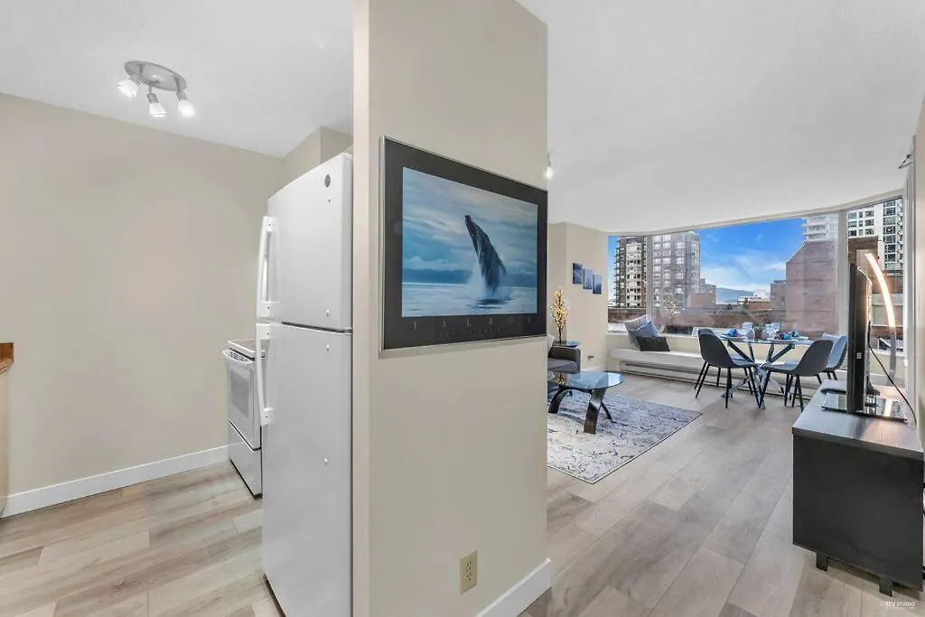 아파트 Beautiful City Two Beds Suite With Free Parking 밴쿠버
