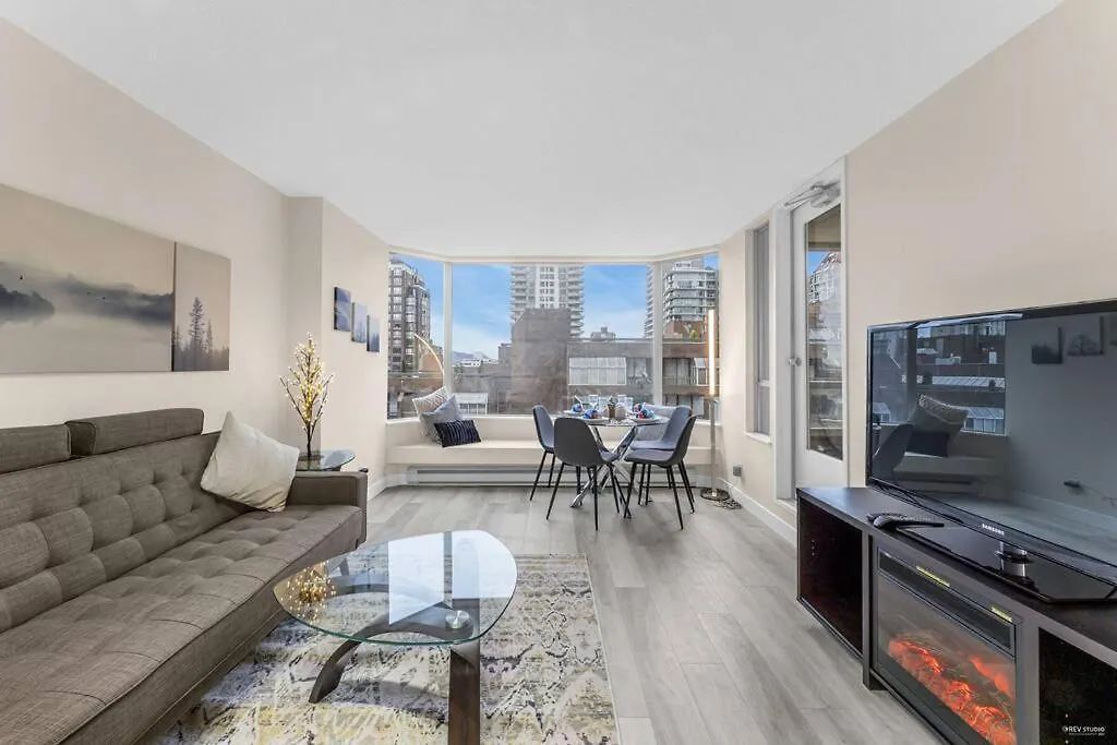 Beautiful City Two Beds Suite With Free Parking 밴쿠버